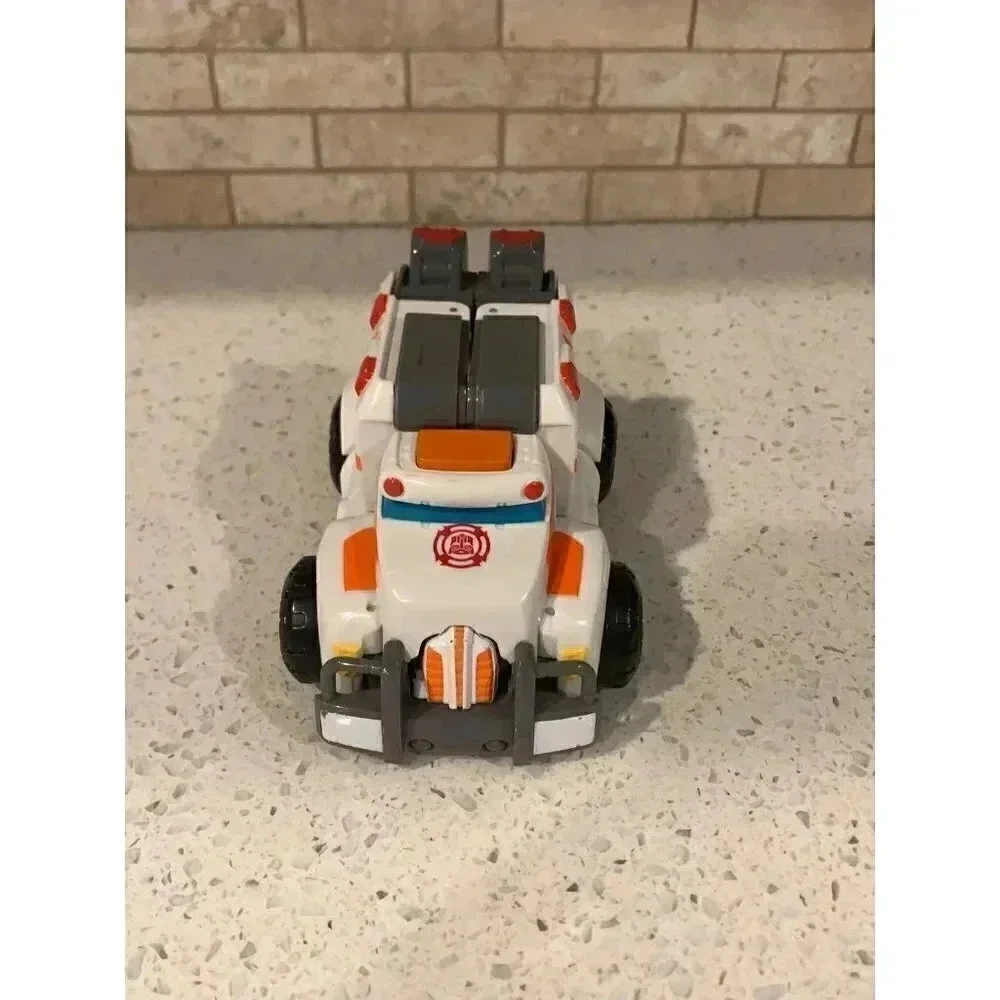Rescue‎ Bots Playskool Heroes Medix the Doc-Bot. Bz